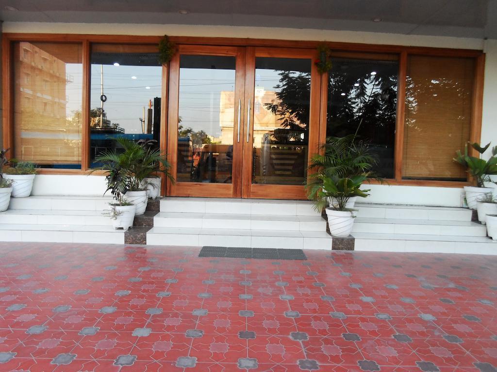 Psr Hotel Tirupati Luaran gambar