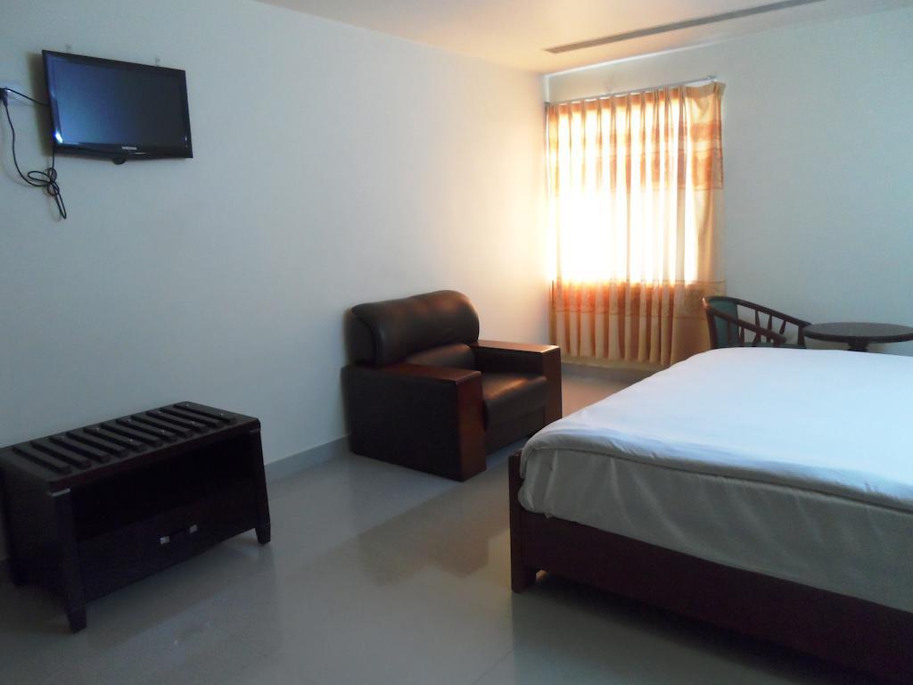 Psr Hotel Tirupati Luaran gambar