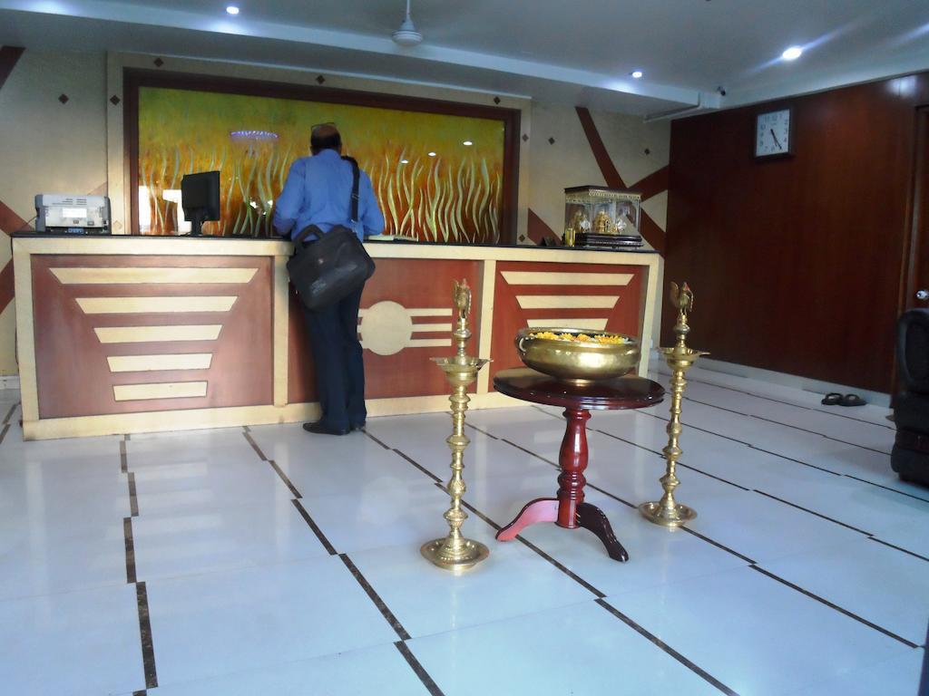 Psr Hotel Tirupati Luaran gambar