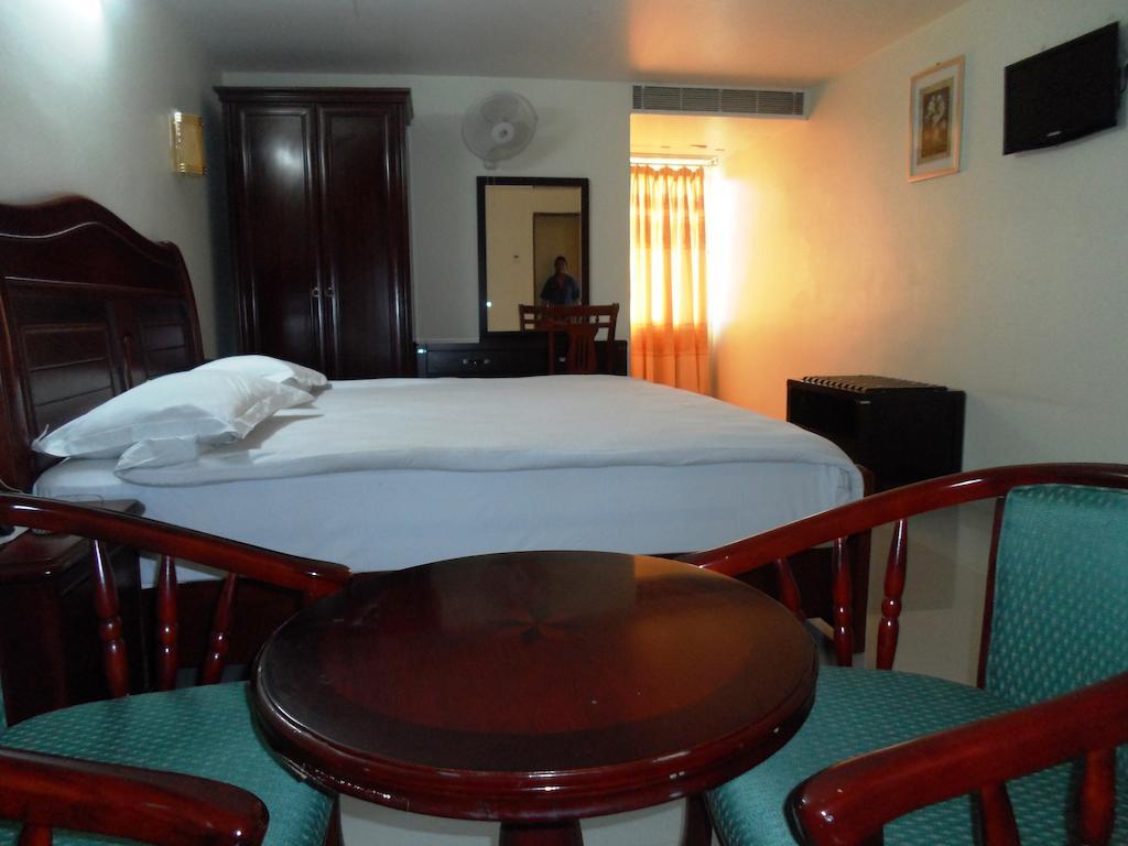 Psr Hotel Tirupati Luaran gambar